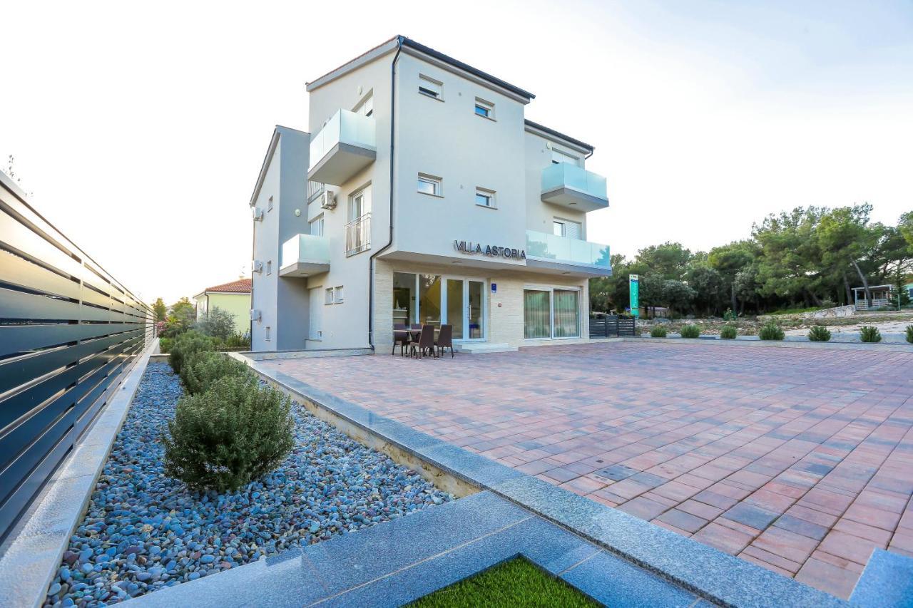 Villa Astoria Biograd Na Moru Exterior photo